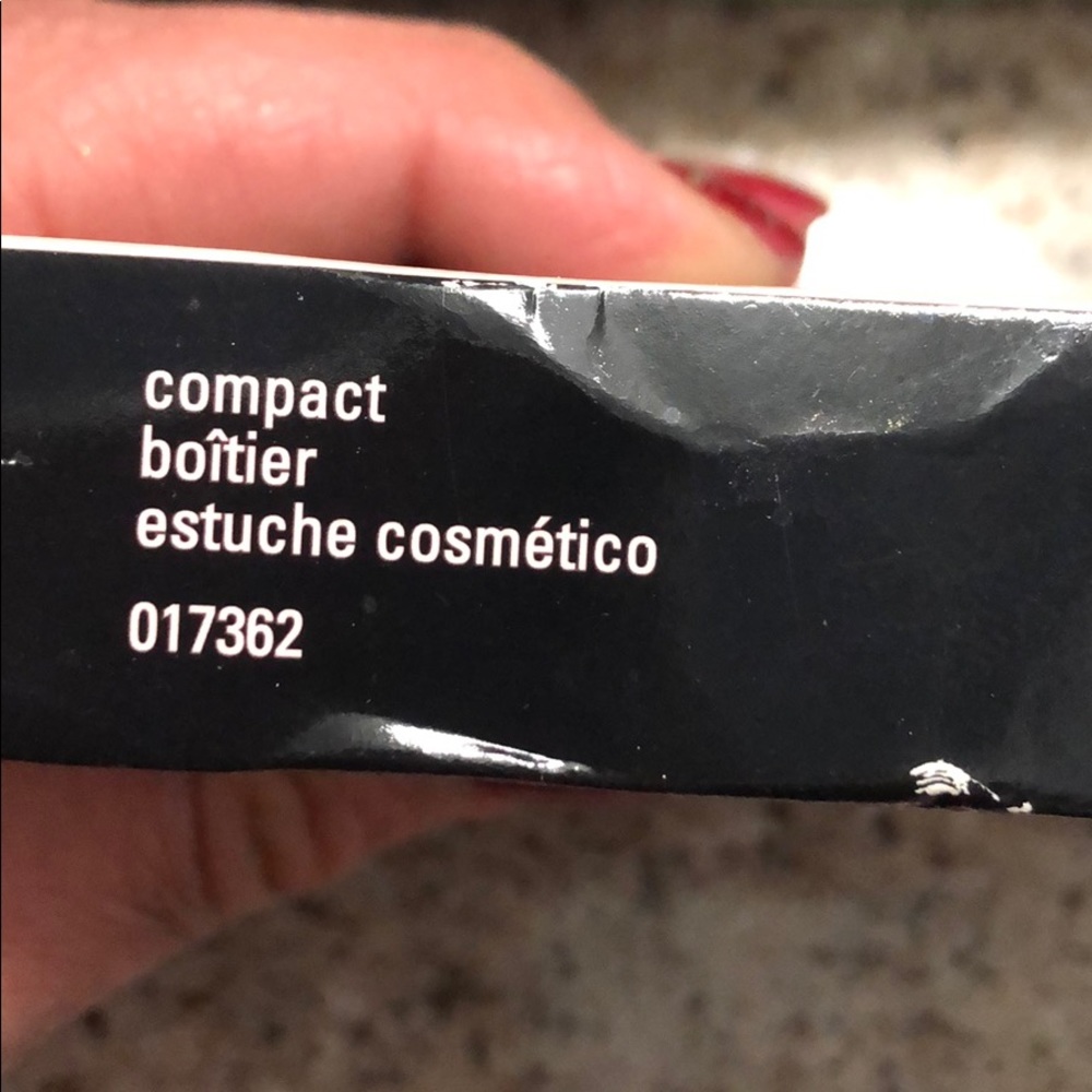 MaryKay Compact - Picture 2 of 6